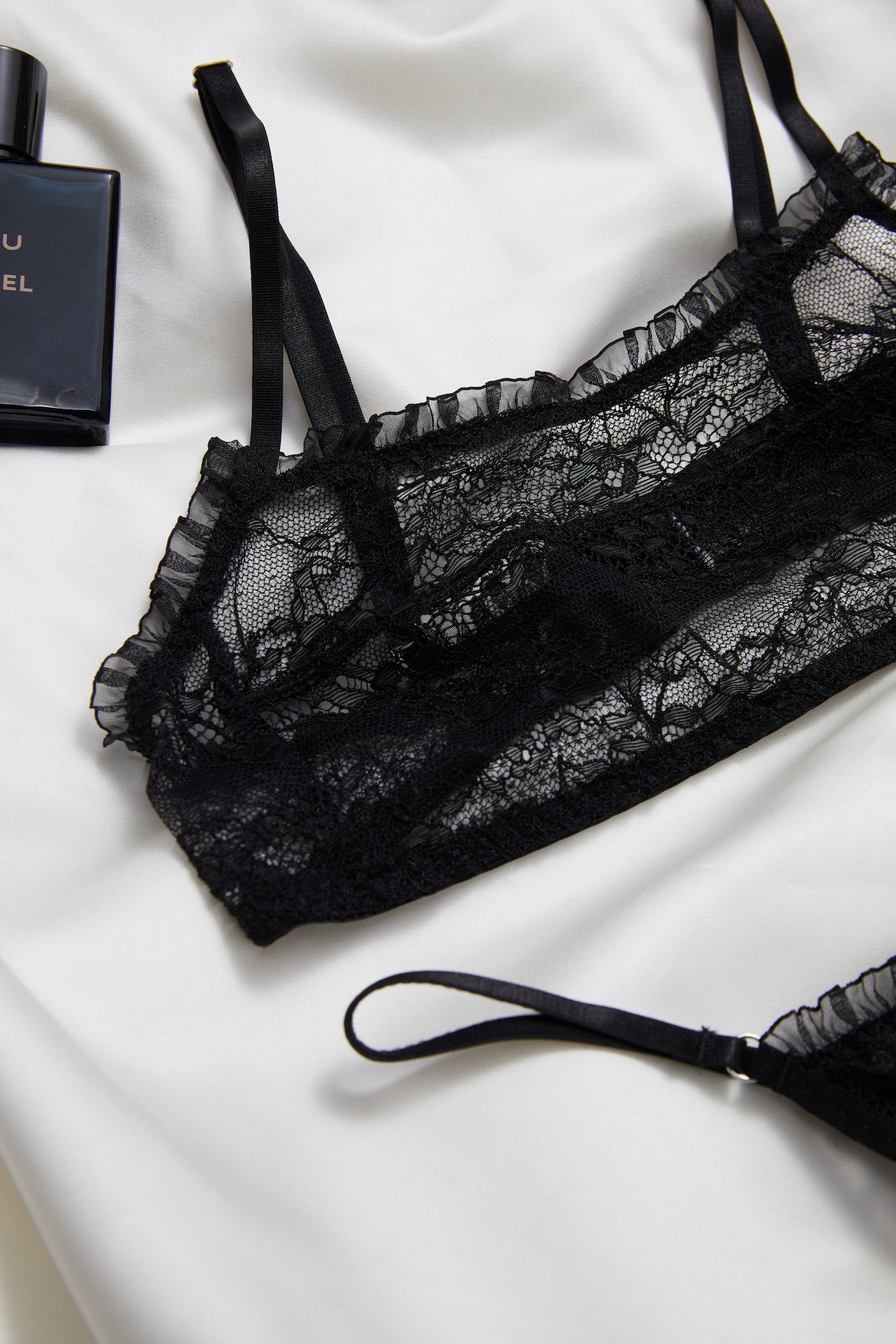 Black Lace Bralette with Matching Underwear – Moxy