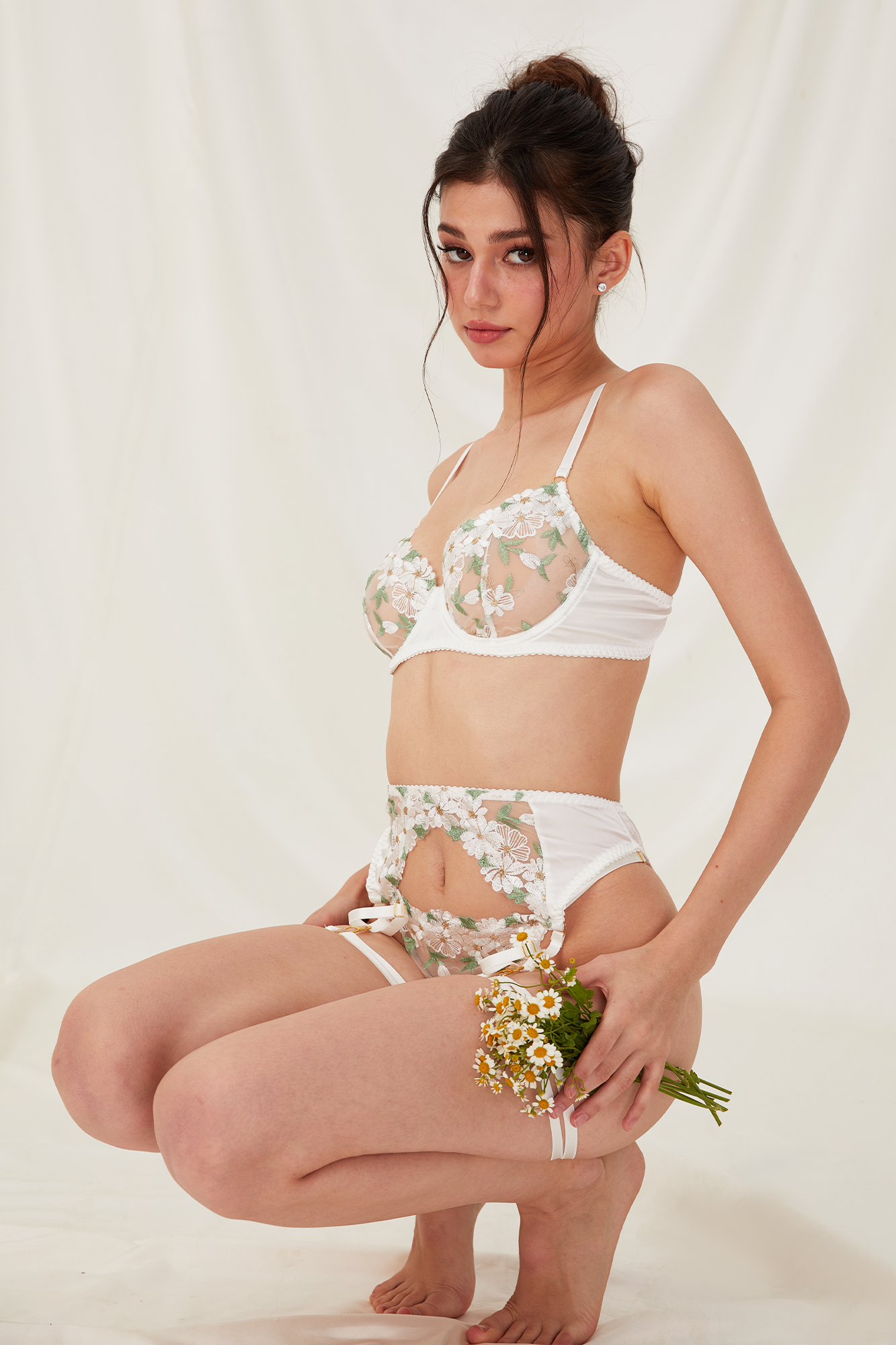bridal white floral lingerie set perfect for honeymoon or wedding night