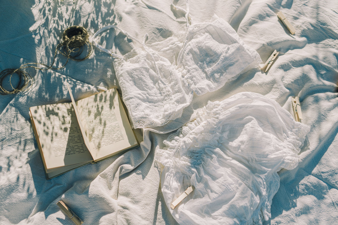 Honeymoon Lingerie Packing List: What to Pack & How Many Sets You Actually Need