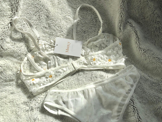 Sexy Nude Lace Bra and Panties Transparent Lingerie Erotic Lingerie 2 Piece  Set White Lace Lingerie Gift for Wife Sheer Underwear Beige Set 